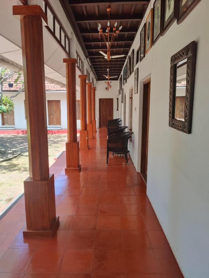 Akkara Homestay & Ayurveda Котаям Екстериор снимка
