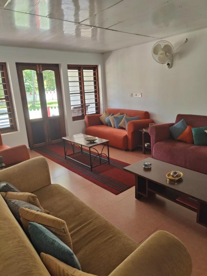 Akkara Homestay & Ayurveda Котаям Екстериор снимка