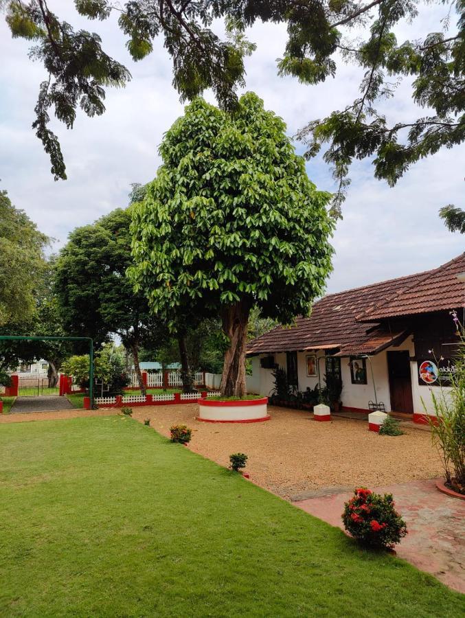 Akkara Homestay & Ayurveda Котаям Екстериор снимка