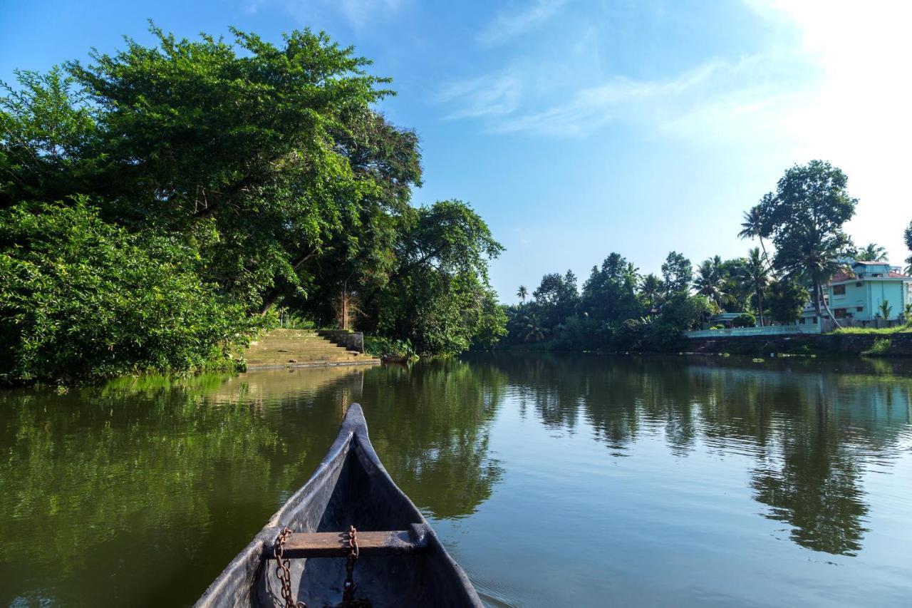 Akkara Homestay & Ayurveda Котаям Екстериор снимка